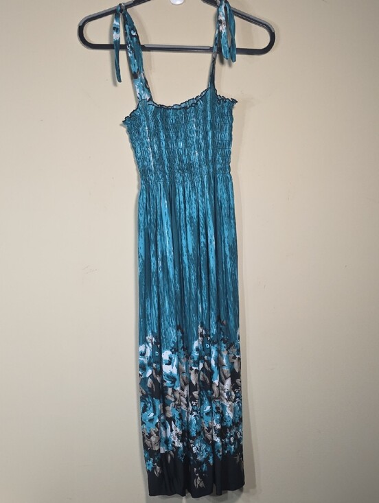 WinWin Dresses & Skirts - WinWin Teal Floral Midi Dress with Tie Straps